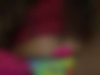 Live cam show with Exotica - Smoking on CamwithHer