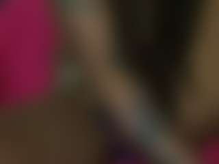 Live cam show with Exotica - Average on intimatelivegirls.com