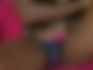 Live cam show with Exotica - Average on Ass Tok