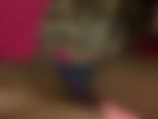 Live cam show with Exotica - Moaning on chickslive.net