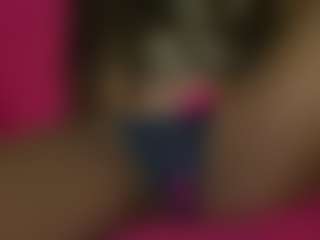 Live cam show with Exotica - Black Toys on boobsie.com