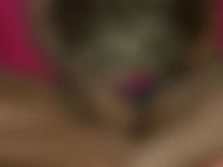 Live cam show with Exotica - Ebony Petite on Sweet Sext