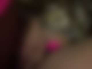 Live cam show with Exotica - Brown Eyes Brown Hair on alttransgirls