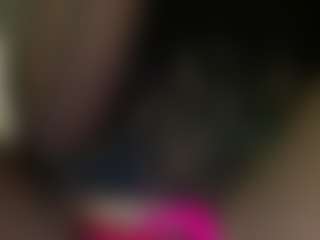 Live cam show with Exotica - Small Tits on SxyPornLive