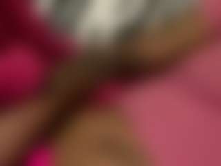 Live cam show with Exotica - Petite on Camsoda