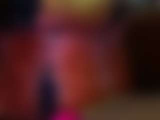 Live-Cam-Show mit Exotica - Public MILF auf Camsoda