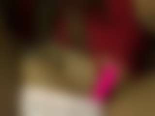 Live cam show with Exotica - Fingering Latina on xxxlivecams.org
