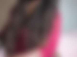 Live cam show with Divine - Public Brown Hair on livesuperchat.net