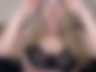 Faith Black's Live Sex Cam Show