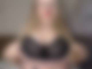 Faith Black's Live Sex Cam Show