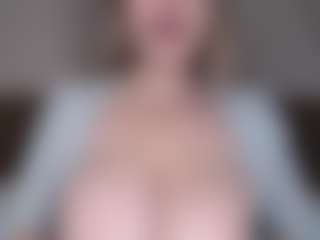 Live cam show with Faith Black - Sexwebcam Blonde Hair on Gym Cam Girls