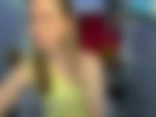 Live cam show with HappySmileee - Skinny on Fling VIP Chat