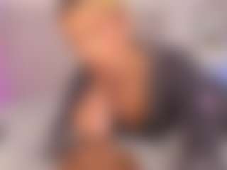 Live cam show with Shelynna - Teen (18+) on Camsoda