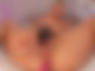 Live cam show with Shelynna - Blonde Hair on googirlz