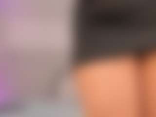 Live cam show with Shelynna - Teen (18+) on studioflirtlive.com
