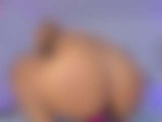 Live cam show with Shelynna - BBW on justonemore.cc