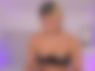 Live cam show with Shelynna - Blonde Hair Petite on Taboo Cams XXX