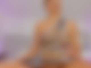 Live cam show with Shelynna - Small Tits Young Adult on Camsoda
