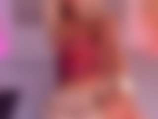 Live cam show with Shelynna - Blonde Hair on Camsoda