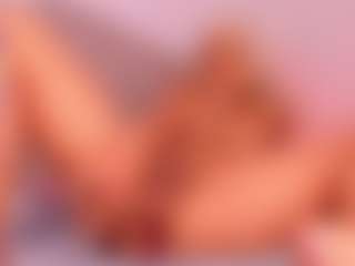 Live cam show with Shelynna - Curvy Young Adult on Dare Cams