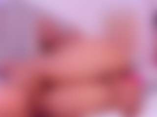 Live cam show with Shelynna - Striptease on fapnchat
