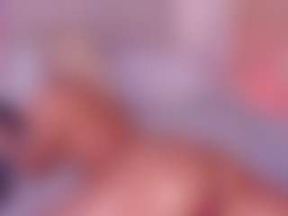 Live cam show with Shelynna - Blonde Hair on Camsoda