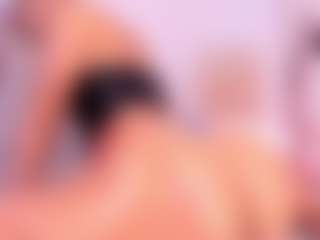 Live cam show with Shelynna - Blonde Hair on Camiplay Live