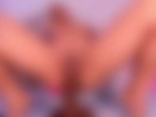 Live cam show with Shelynna - Handjob on Uber Horny