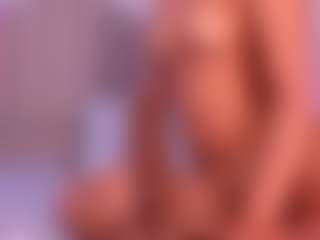 Live cam show with Shelynna - Sexy on CamClone