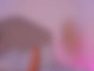 Live cam show with Shelynna - Petite on Nude Live Now