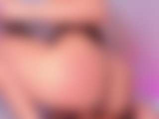 Live cam show with Shelynna - Anal Toys on hrnylive.com
