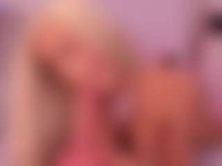 Live cam show with Shelynna - Lush Blonde Hair on Strip Flash - Live Sex Shows