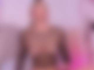 Live cam show with Shelynna - Petite on Camsoda