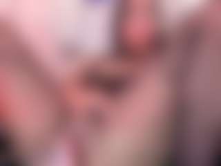 Live cam show with AliceRoys - Erotic Dance on Big Tits