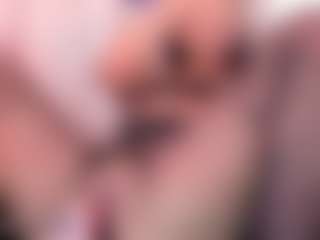 Live cam show with AliceRoys - BBW Young Adult on Mixed Magazine Live