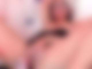 Live cam show with AliceRoys - Blowjob on milfzrlive.com