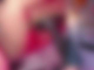 Live cam show with AliceRoys - Oil on Big Tits