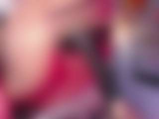 Live cam show with AliceRoys - Striptease Teen (18+) on 1on1-livenow