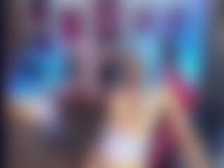 Live-Cam-Show mit anniesweet01 - Drinking auf Camsoda