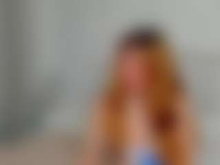 Live cam show with Eva-LewisValley - Swallow on xDating