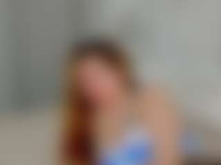 Live cam show with Eva-LewisValley - College on makecum.org