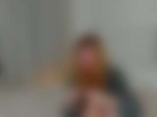 Live cam show with Eva-LewisValley - Red Hair on camgirlchat.live