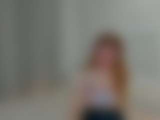 Live cam show with Eva-LewisValley - Public Red Hair on xheatlive.com