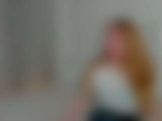 Live cam show with Eva-LewisValley - Red Hair on Camsoda
