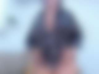Live cam show with Miah Collings - Big Tits on numayanayam.club