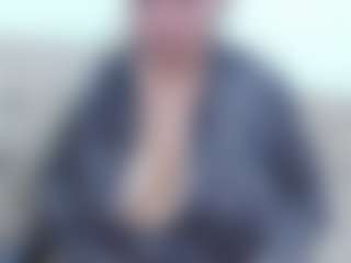 Live cam show with Miah Collings - Body Massage on eurowanks.com