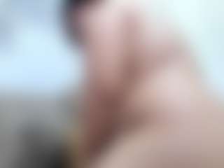 Live cam show with Miah Collings - Brown Hair on Milfs Live