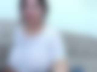 Live cam show with Miah Collings - Ass Bouncing on CamwithHer