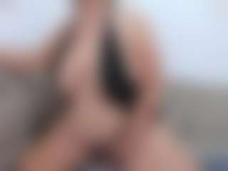 Live cam show with Miah Collings - Colombia on crypto-cams