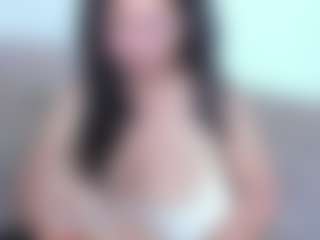 Live cam show with Miah Collings - Colombia on Strip Flash - Live Sex Shows